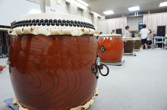 和太鼓の部位 名称を写真付きで紹介します 長胴太鼓編 Ren神戸 和太鼓教室から和太鼓演奏まで 神戸で活躍する和太鼓グループren神戸
