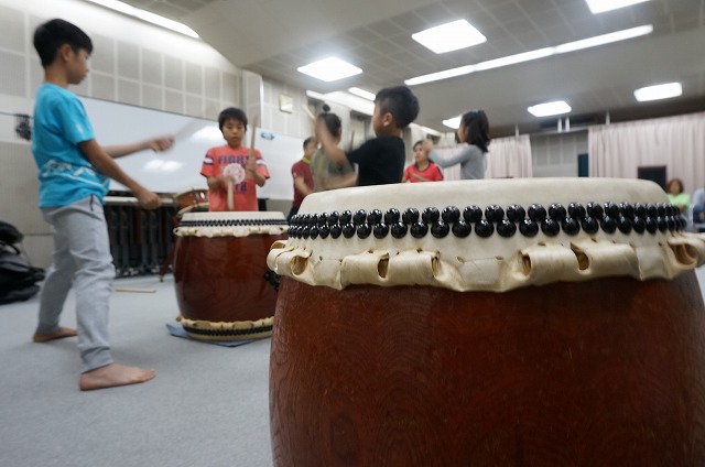 意外と知らない 和太鼓教室で教わる太鼓いろは 大人も子供も共通 Ren神戸 和太鼓教室から和太鼓演奏まで 神戸で活躍する和太鼓グループren神戸