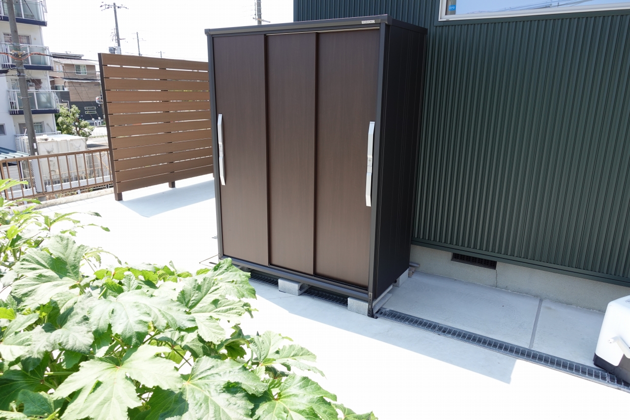 対策：高温に弱いものは「床付近」に収納する