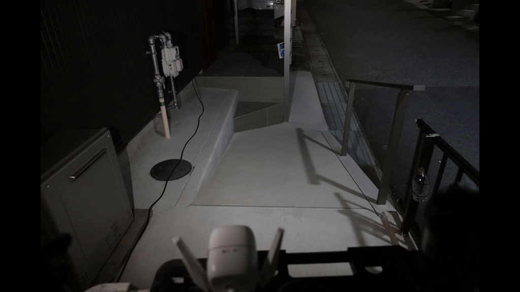 比較実験用：iPhone14ProMAXのライト