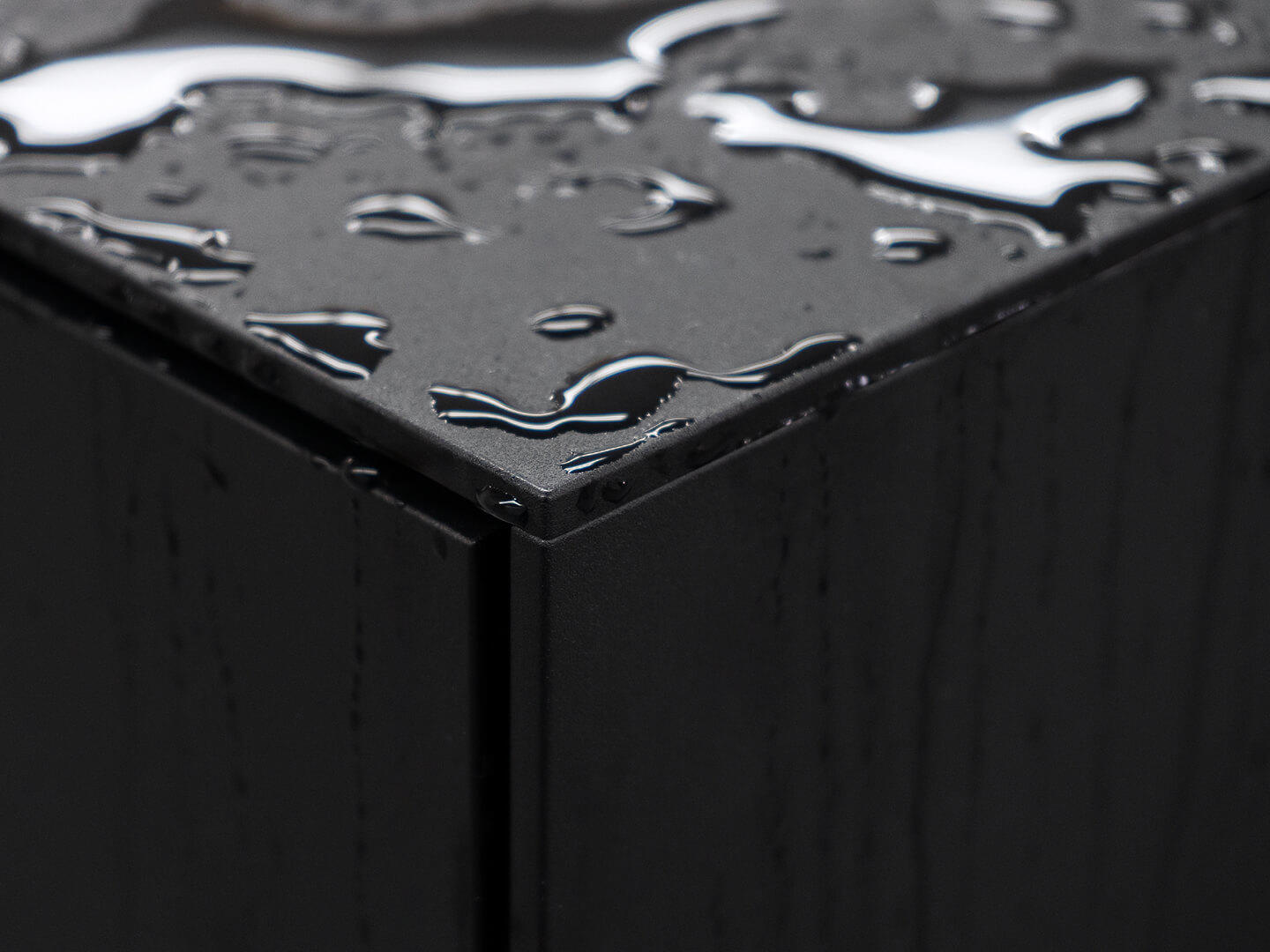 Q1:防水は大丈夫?